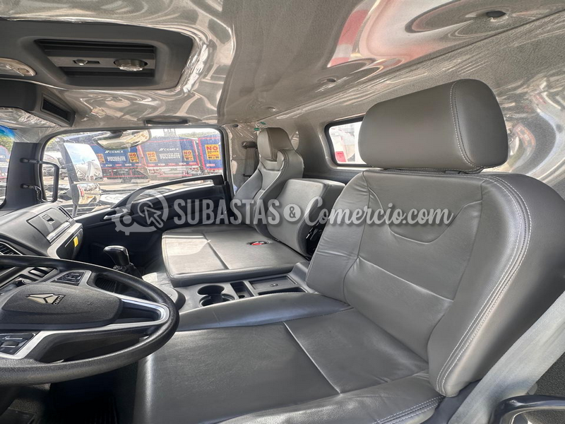 interior_cabina_derecha_2.png