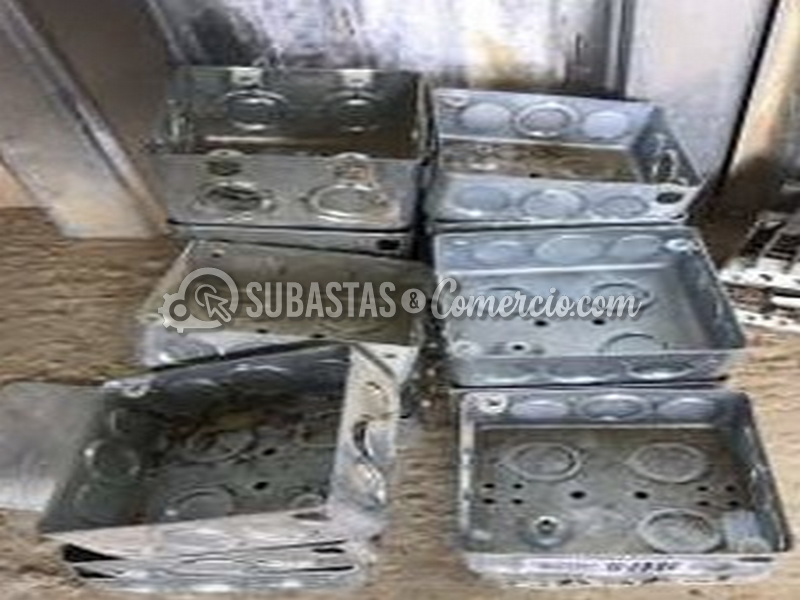 6893_caja_electrica_cuadrada_galvanizada.png
