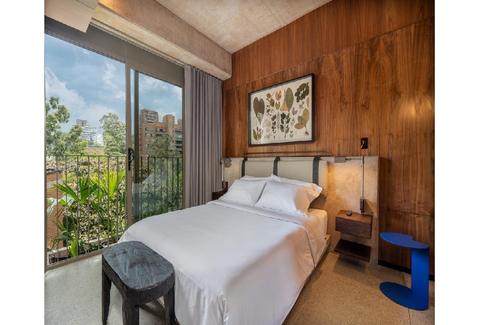 hotel_23_living__2_.jpeg